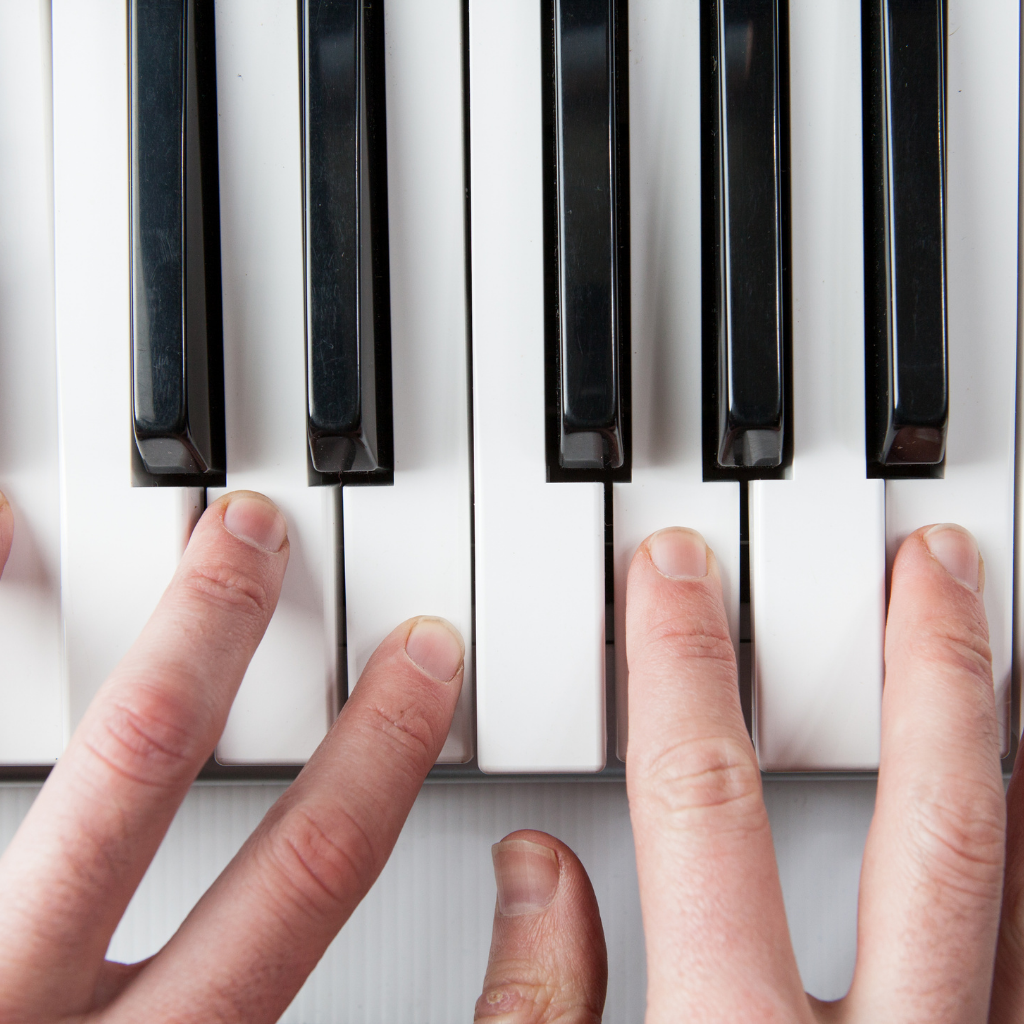 Piano lessons for children and adults in Horsham at DeRosa Music Academy. Expert teachers, structured progress, and a supportive learning environment. Book today.