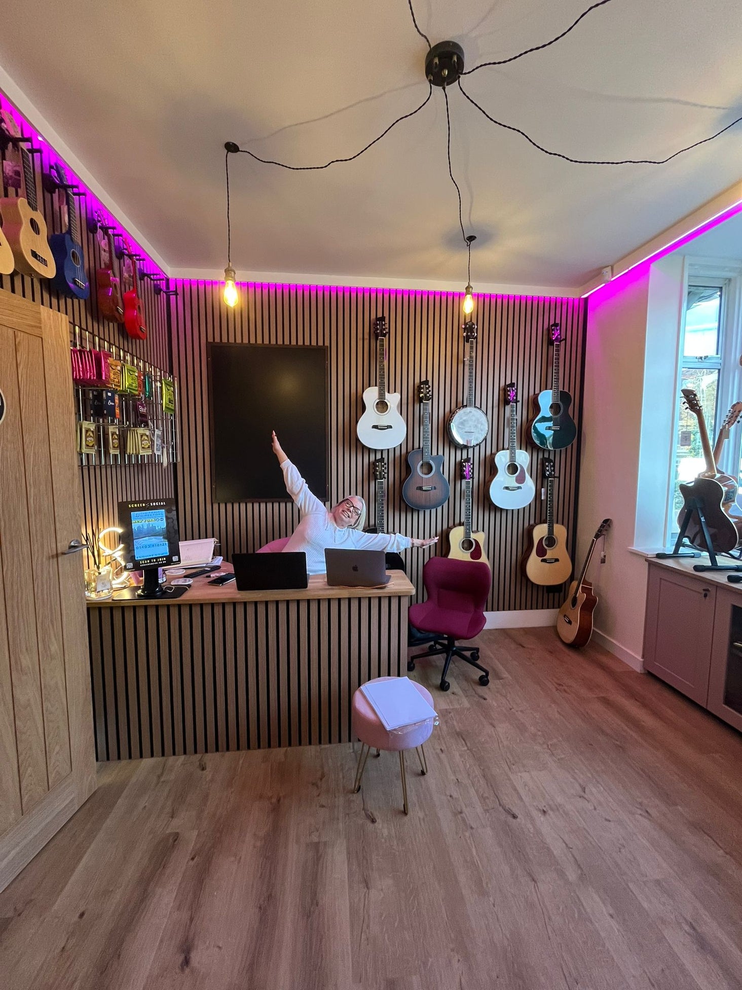 derosa music horsham shop front